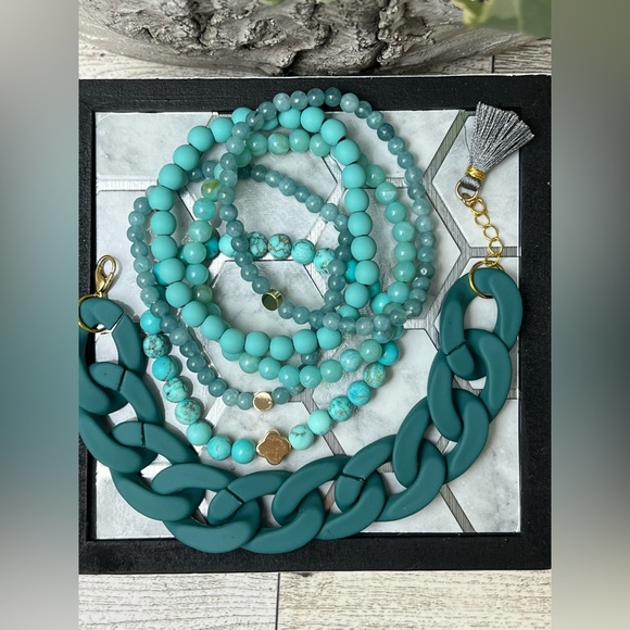 Western Chic Turquoise Stacked Bracelet Set- Stylish Bohemian Layered Bracelets - Picture 4 of 9